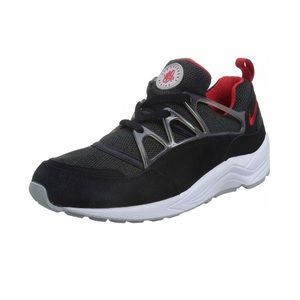NWOT Men’s Nike Air Huarache Light Shoes